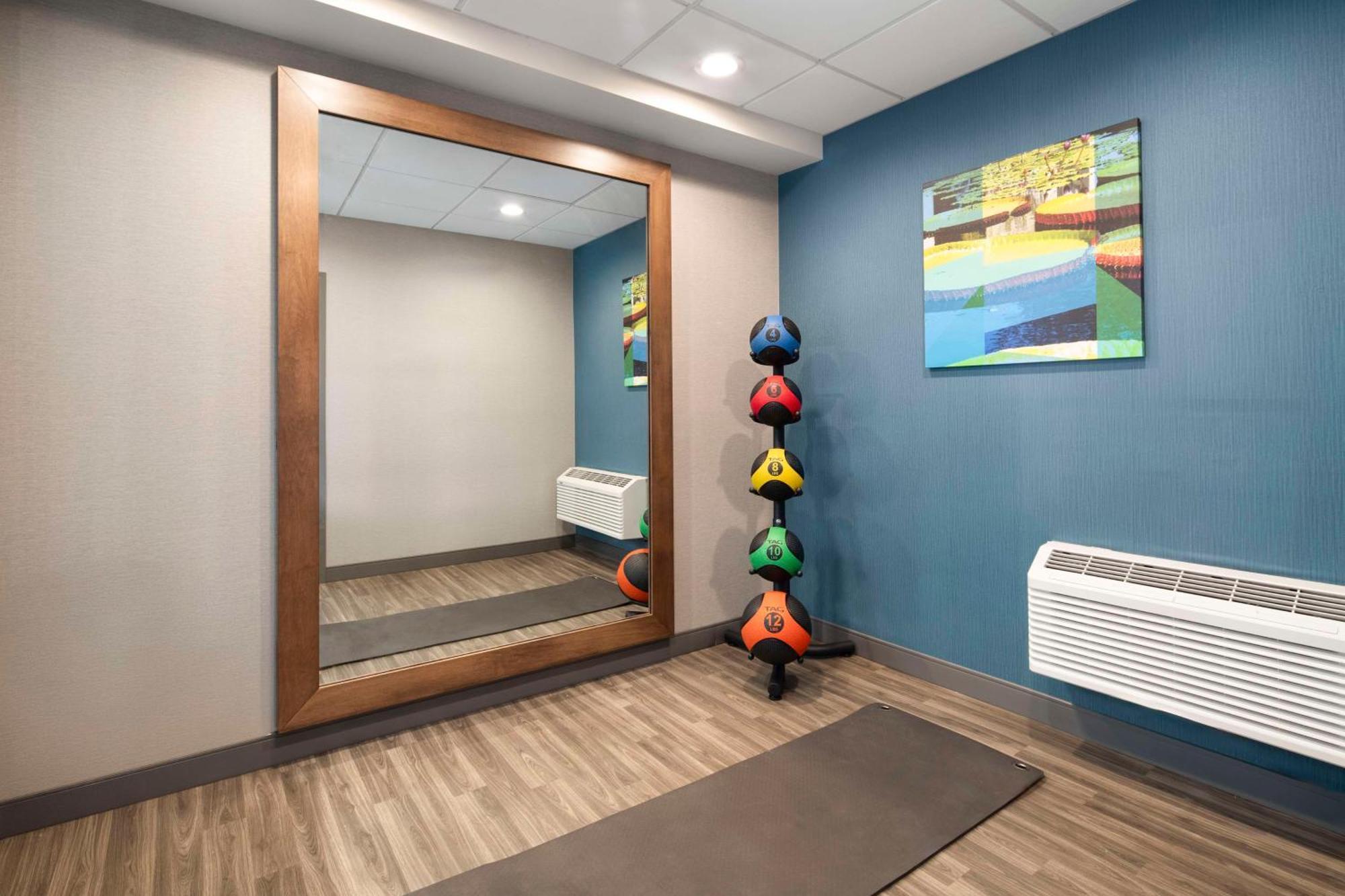 Hampton Inn Chicopee - Springfield Extérieur photo