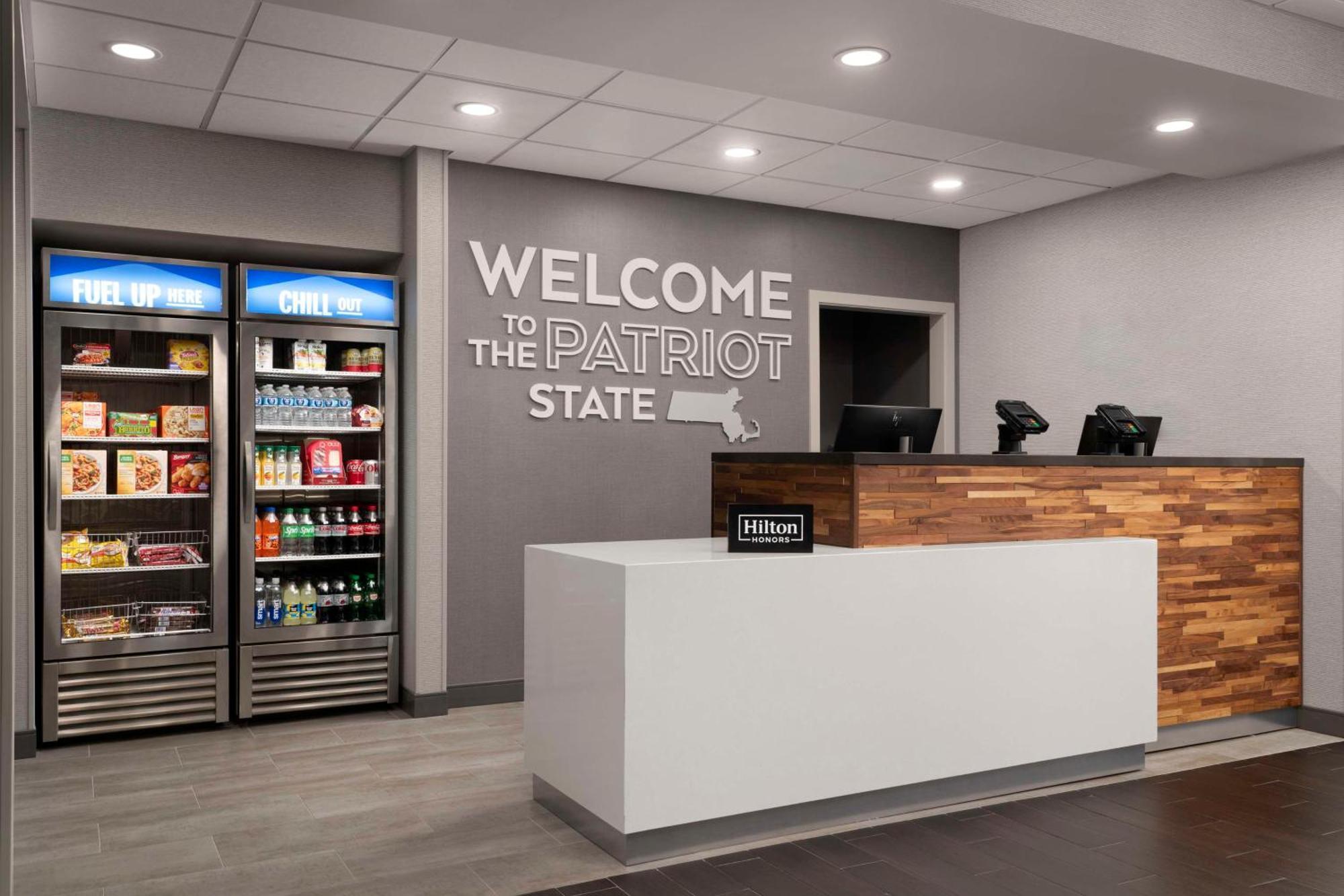 Hampton Inn Chicopee - Springfield Extérieur photo