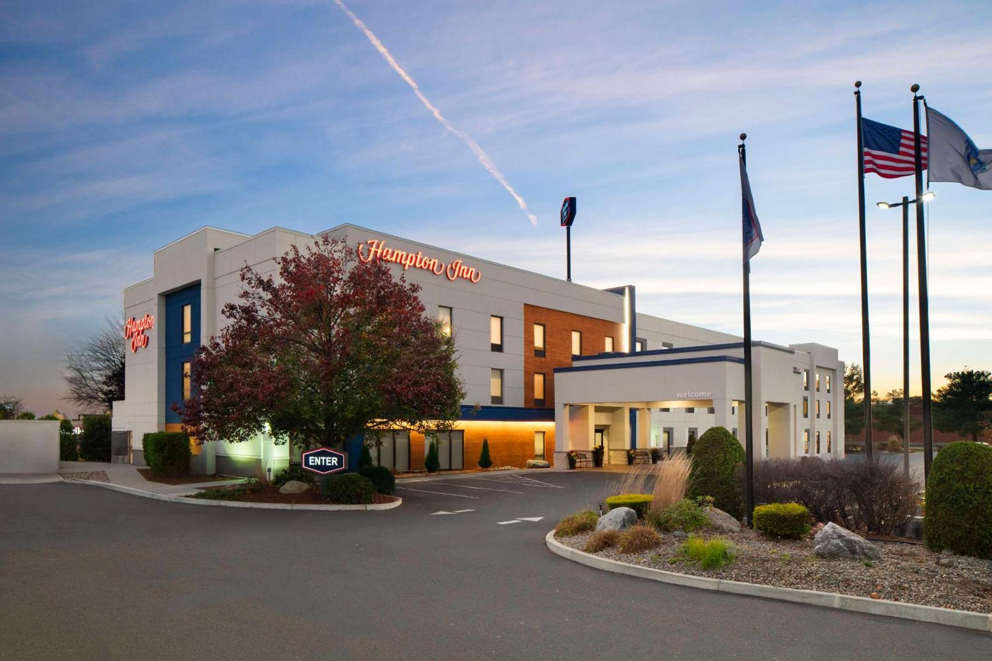 Hampton Inn Chicopee - Springfield Extérieur photo