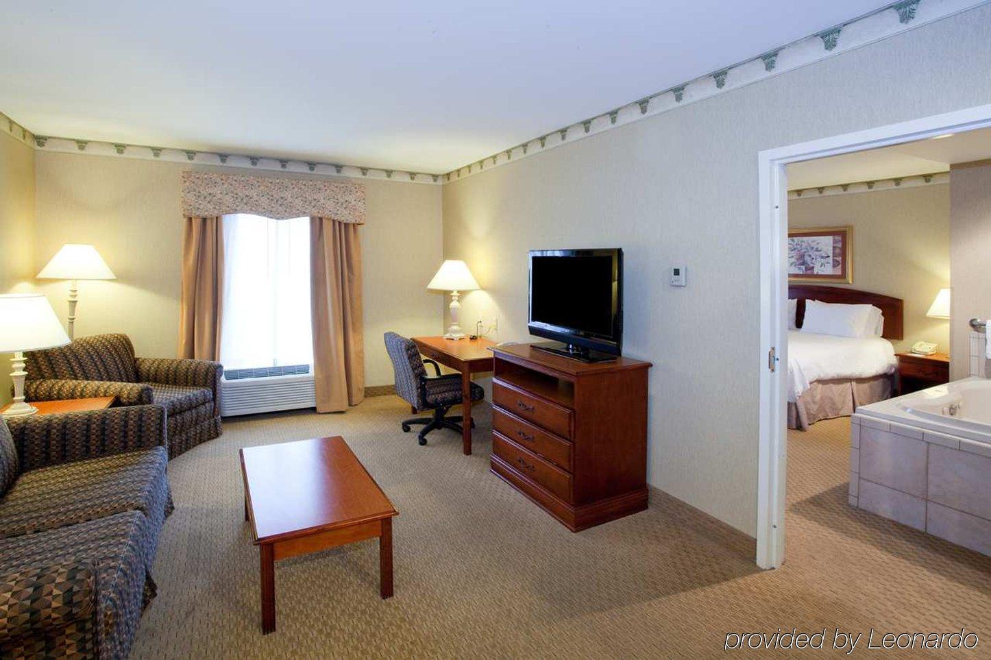 Hampton Inn Chicopee - Springfield Extérieur photo